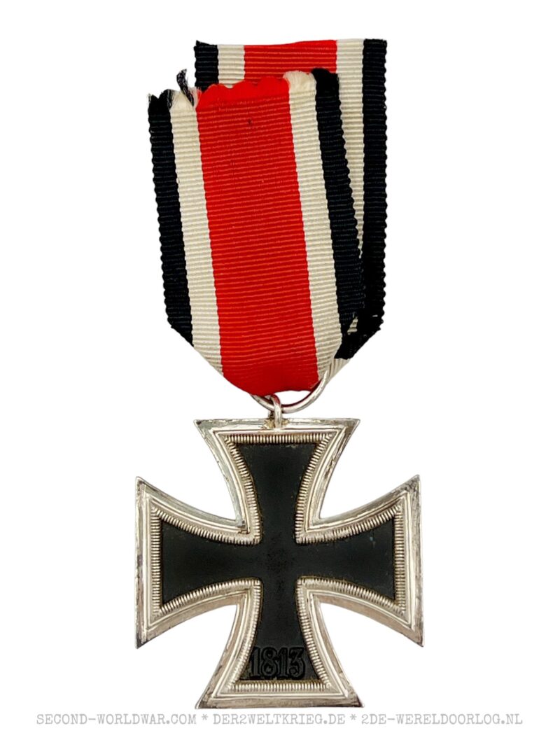 German Iron Cross 2nd class Walter & Henlein - Image 2