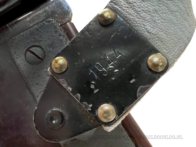 German field phone (Feldfernsprecher) 33 1944 Mix & Genest Berlin with leather strap - Image 14