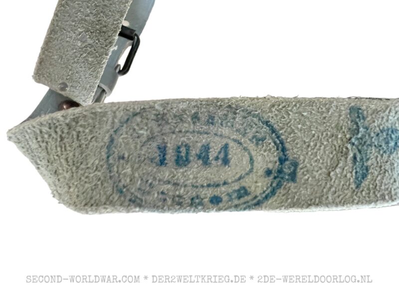 German field phone (Feldfernsprecher) 33 1944 Mix & Genest Berlin with leather strap - Image 15