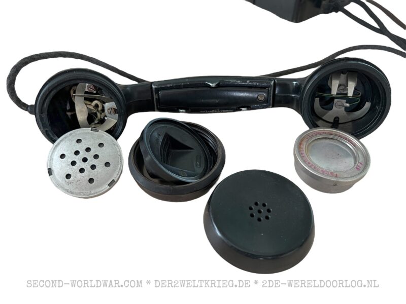 German desk phone (Tischfernsprecher 38) 1943 with listener (Mithörer) - Image 11