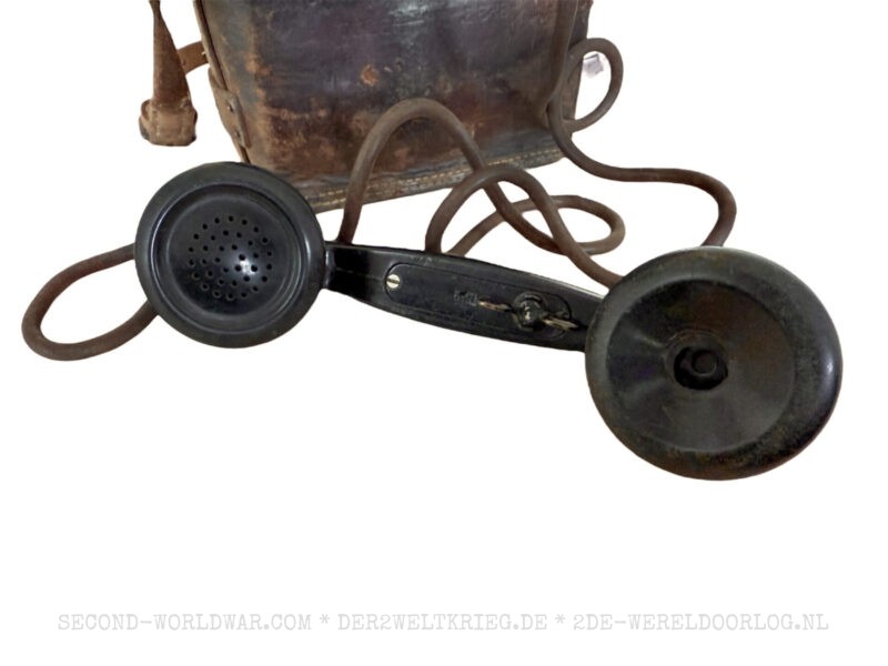 US Army Signal Corps EE-8-A field phone in leather case 1941 - Image 3
