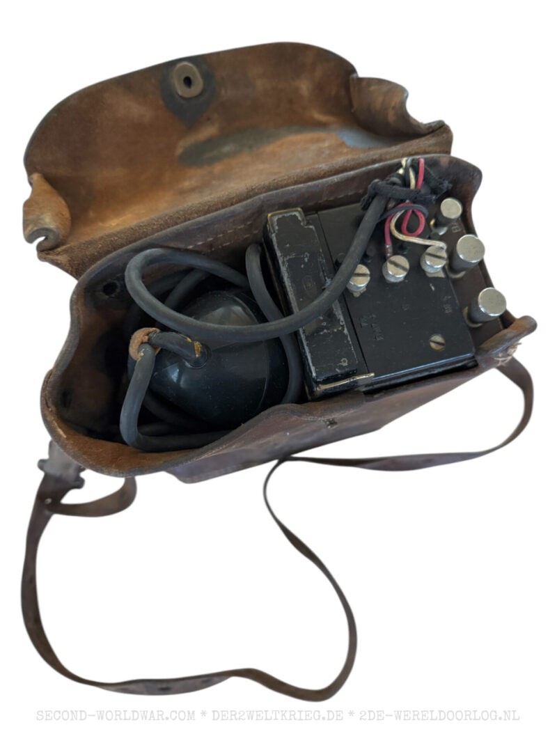 US Army Signal Corps EE-8-B field phone in leather case - Image 3