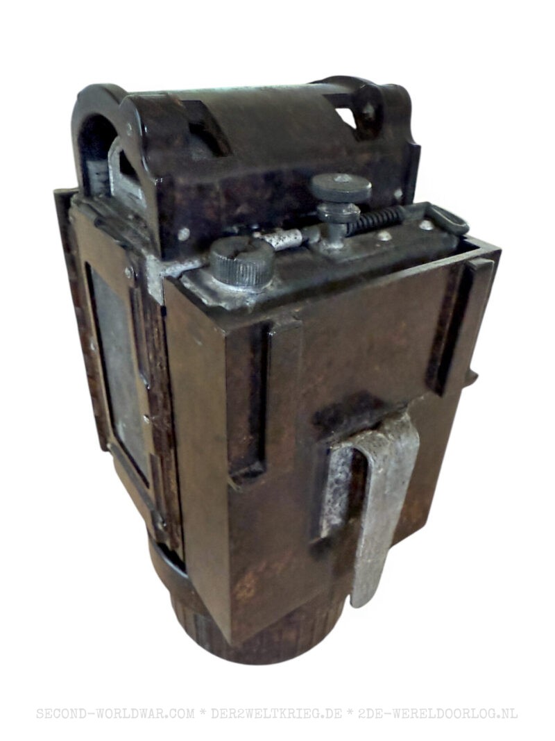 German Wehrmacht / Reichsbahn lantern (Einheitslaterne) - Image 2