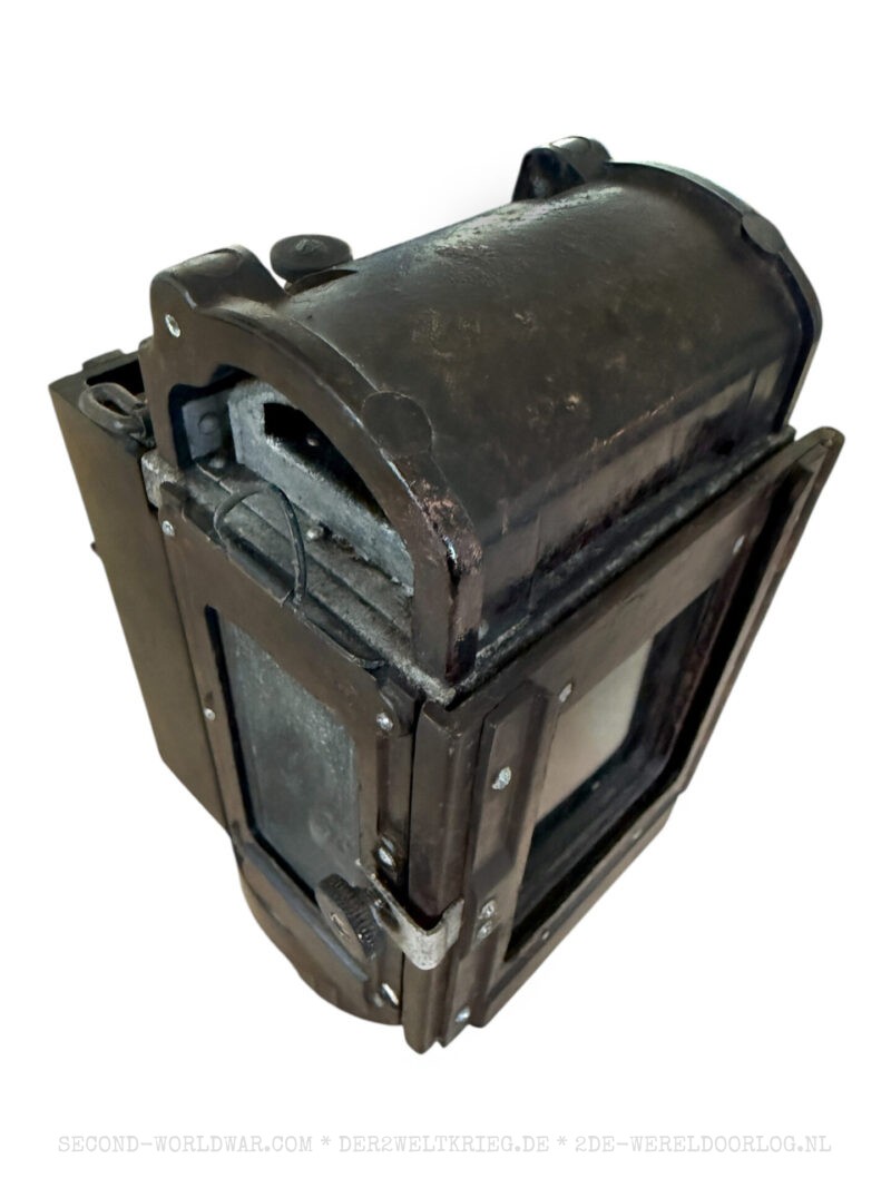German Wehrmacht / Reichsbahn lantern (Einheitslaterne) - Image 3