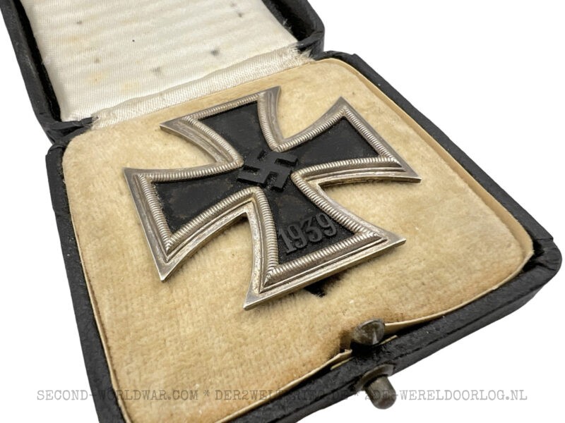 German Iron Cross 1st class 65 with case - Image 4