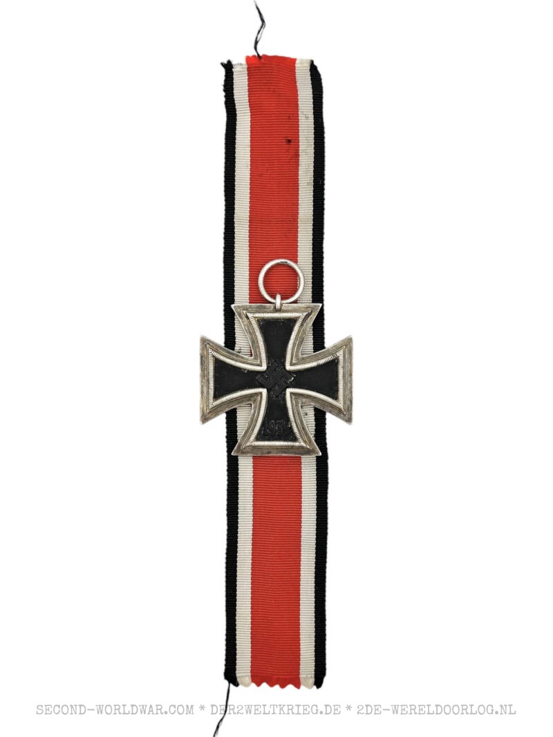 German Iron Cross 2nd class 24 Hanauer Plakettenhersteller