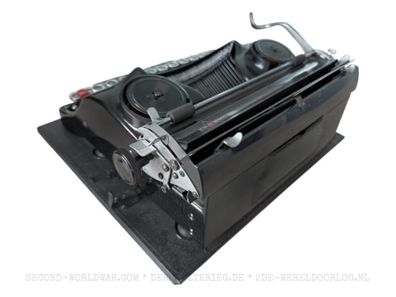 German Groma N typewriter with case Waffen-SS 1942 - Image 2