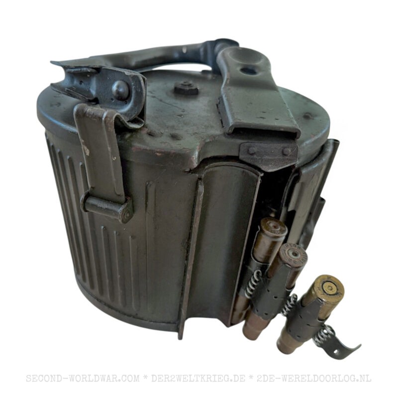 MG34 / MG42 drum magazine 1940 with ammunition belt 1939 and 50 rounds