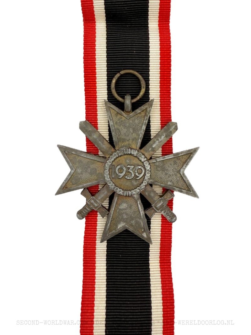 German War Merit Cross (Kriegsverdienstkreuz) 2nd class with swords zinc 45 - Image 2