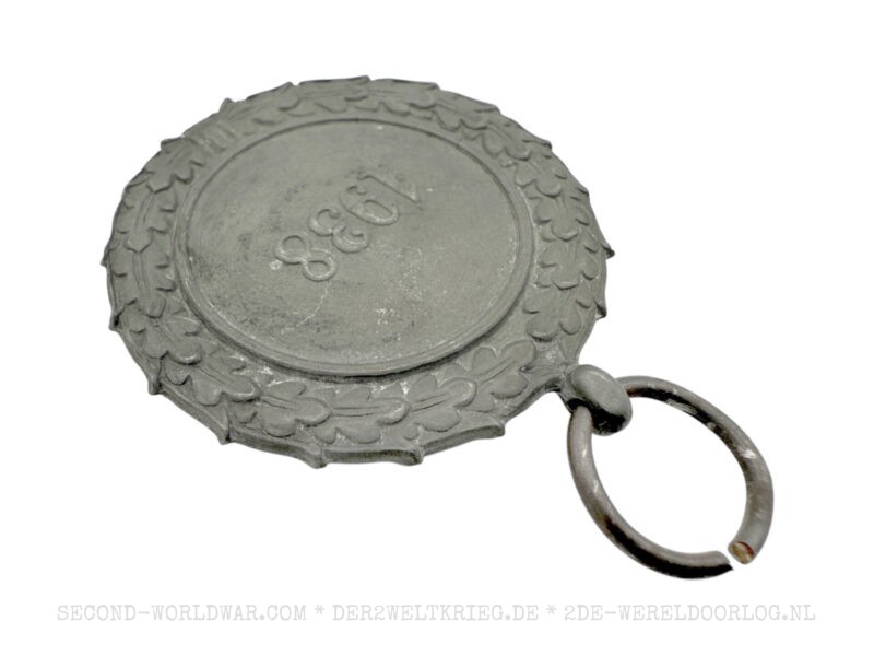 German Air Defence Honor Medal (Luftschutz-Ehrenzeichen) 2nd class - Image 4