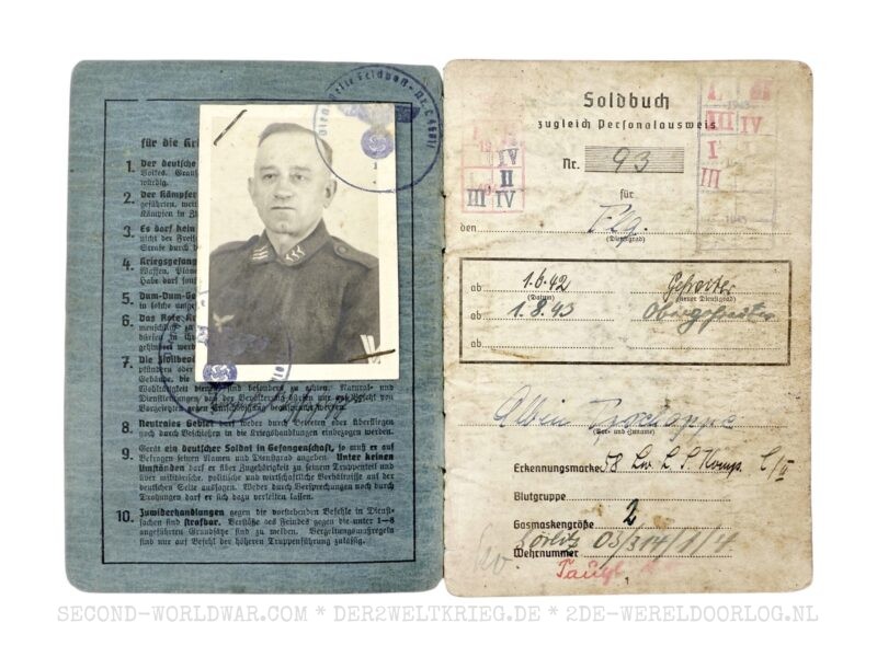 Luftwaffe Soldbuch anti-aircraft and Nebelkompanie officer - Image 2