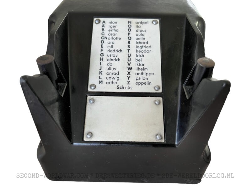German desk phone (Tischfernsprecher 38) 1940 - Image 4