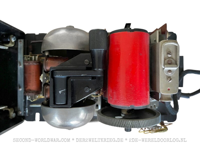German desk phone (Tischfernsprecher 38) 1940 - Image 6