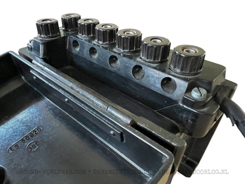 German desk phone (Tischfernsprecher 38) 1940 - Image 13