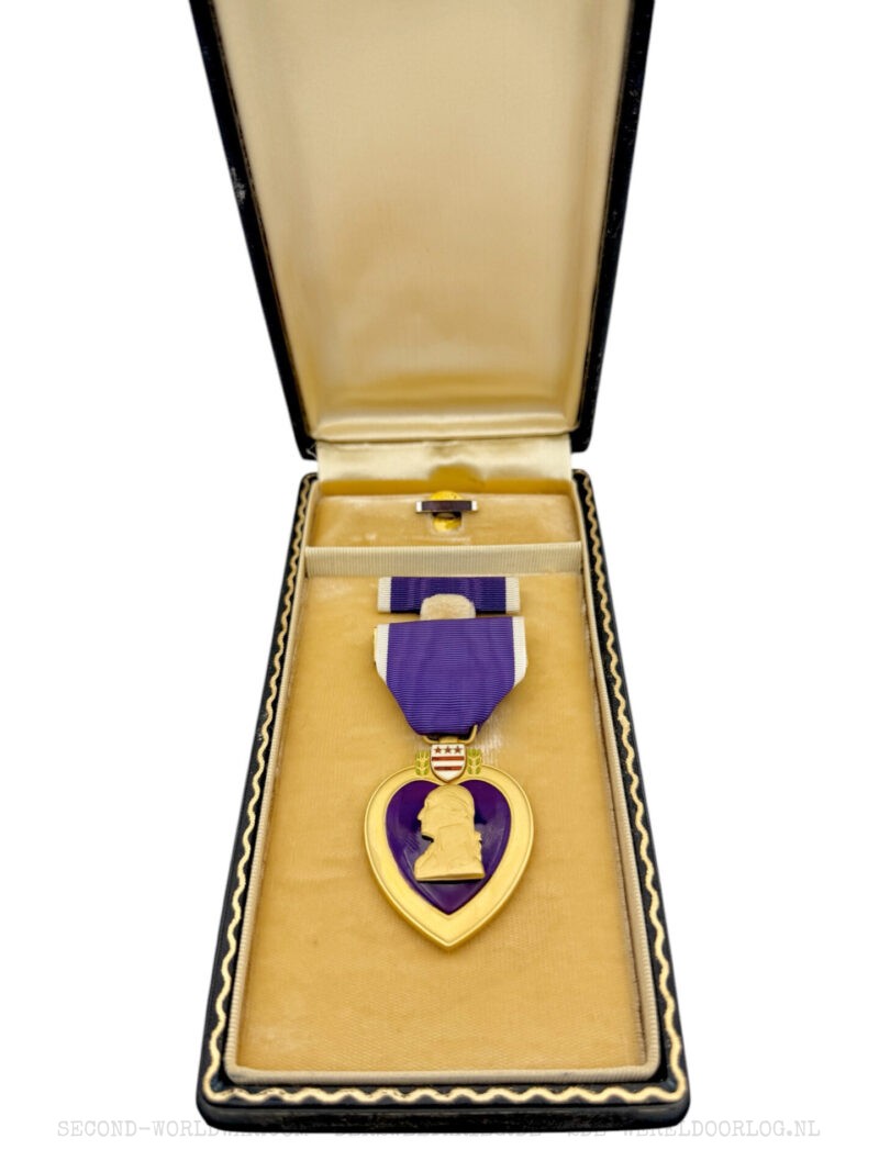 American Cased Purple Heart Medal with pin and ribbon