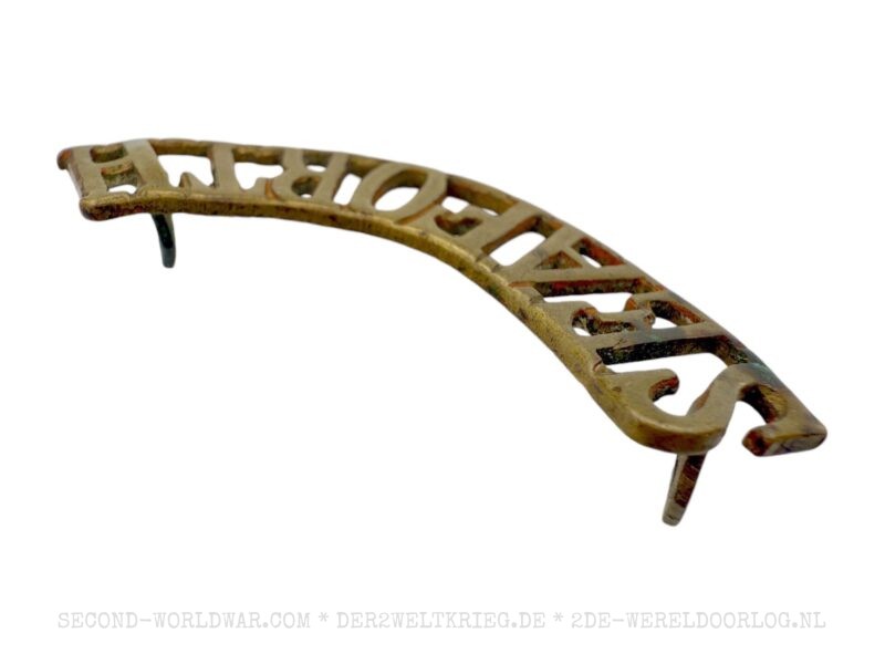Canadian Seaforth Highlanders brass schoulder title - Image 3