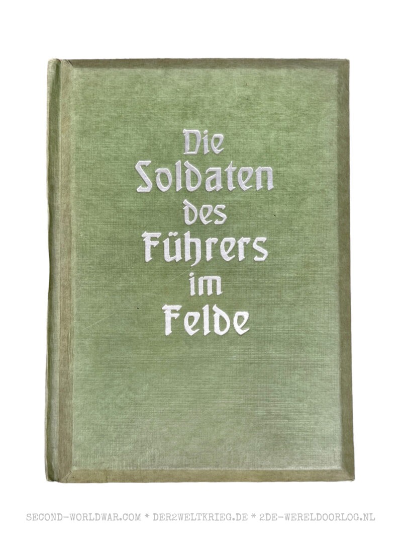 Die Soldaten des Führers im Felde hardcover book (green) with 100 stereo photographs and glasses