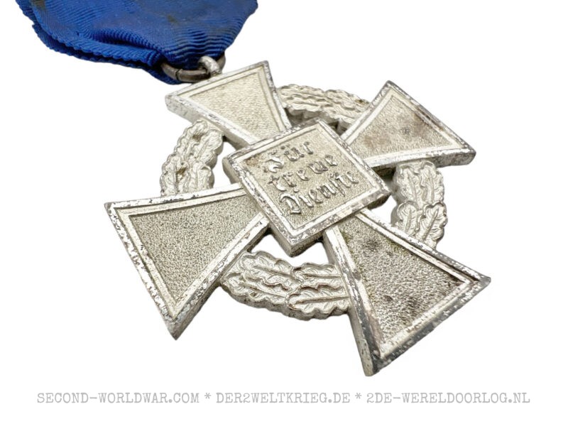 German Civil Service Faithful Service Medal (Treudienst-Ehrenzeichen) second class 25 years - Image 4