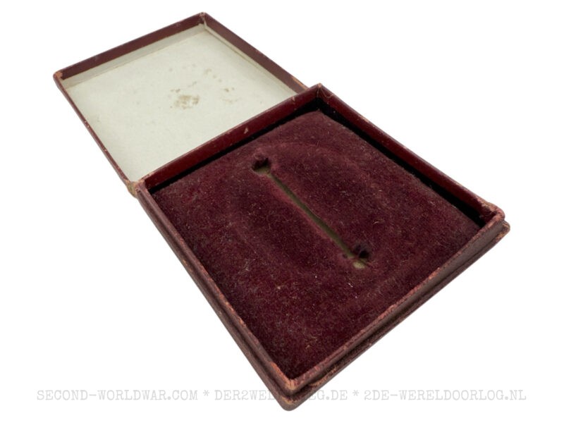 German Wound Badge silver L/11 with case - Image 5