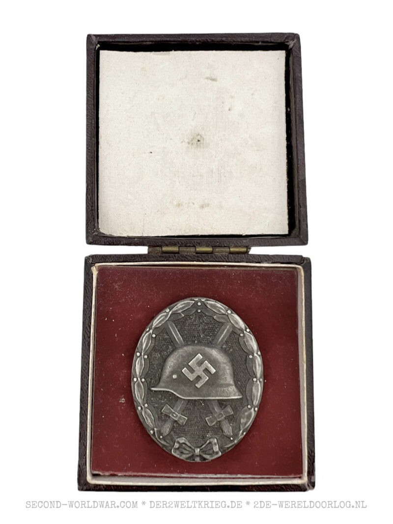 German Wound Badge silver 30 with case